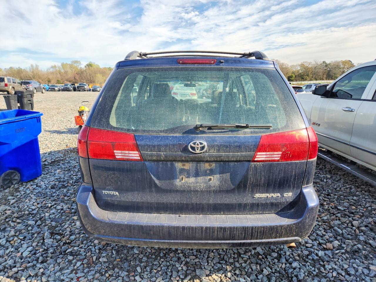 2005 TOYOTA SIENNA