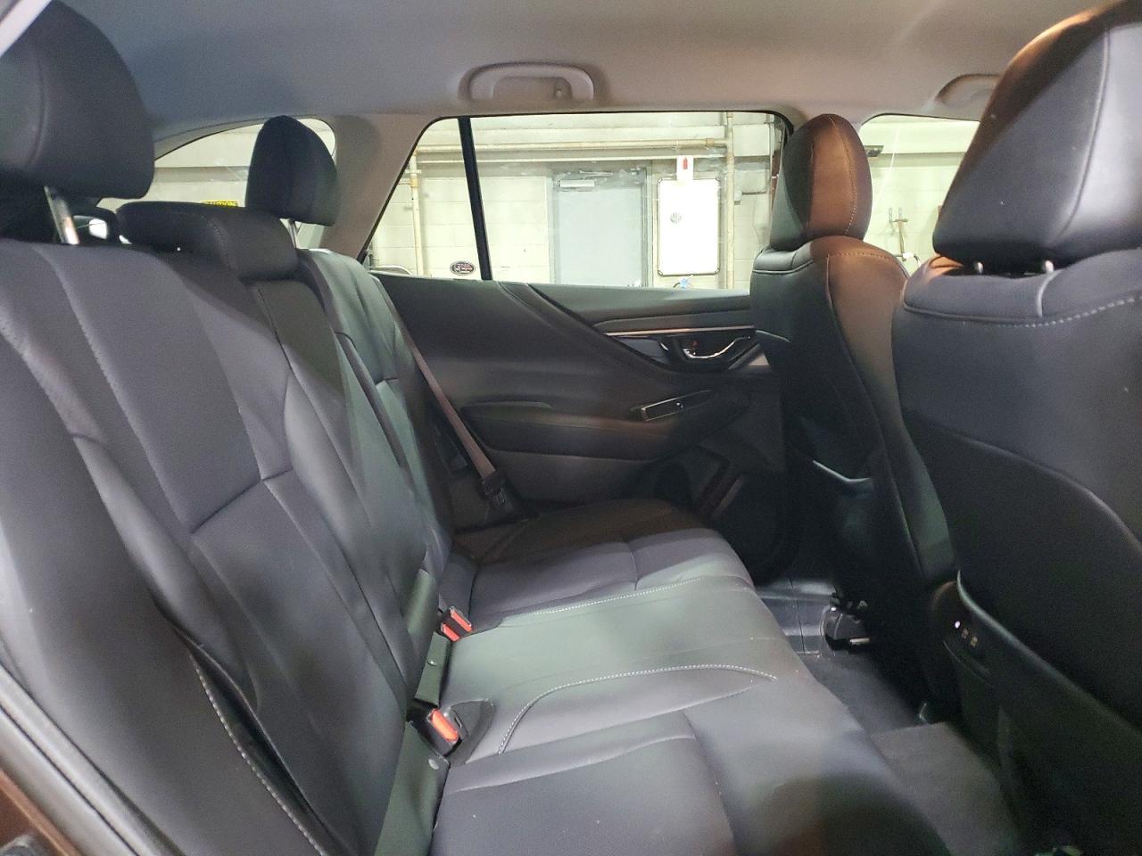 2022 SUBARU Outback