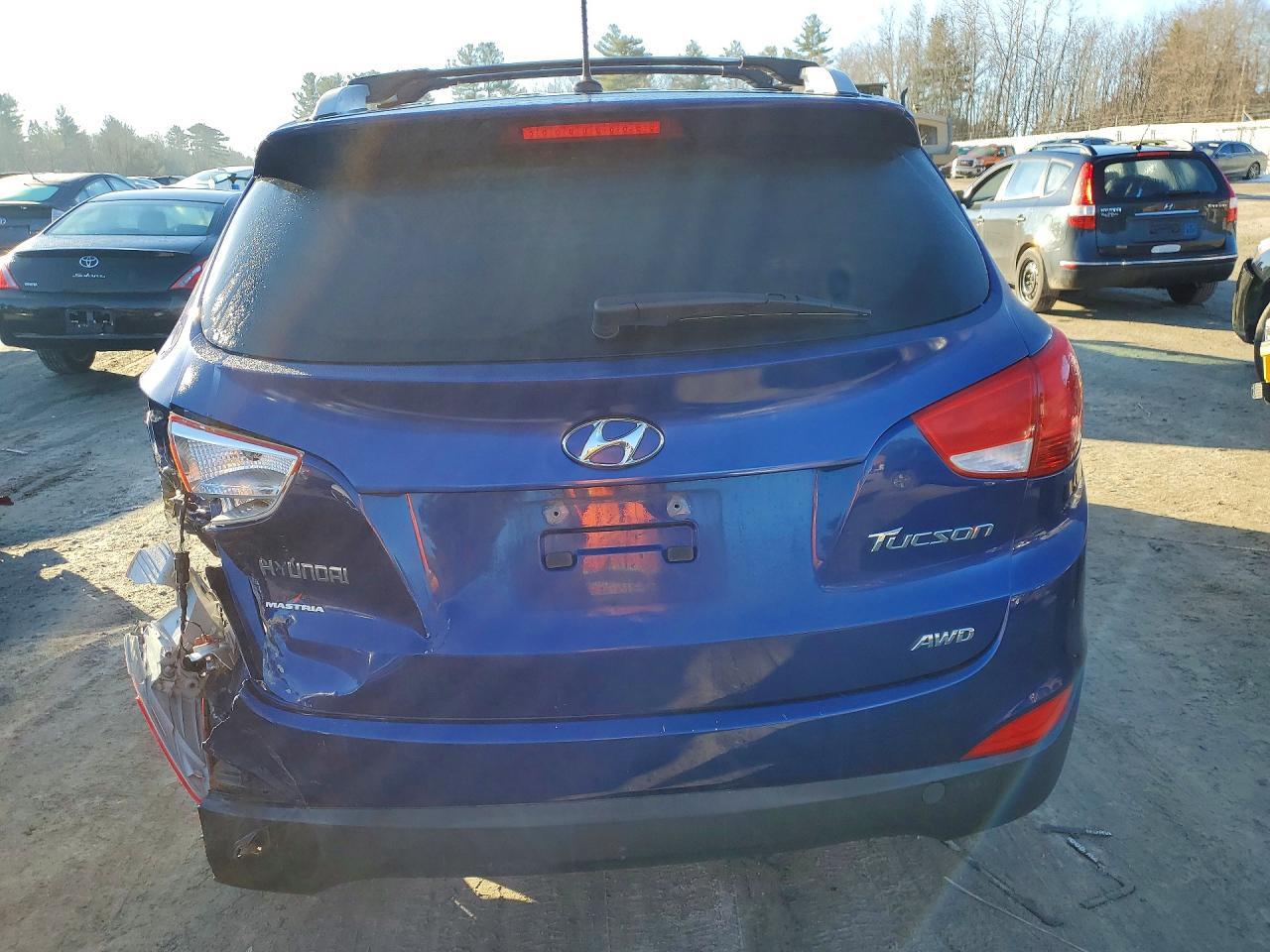 2012 HYUNDAI TUCSON