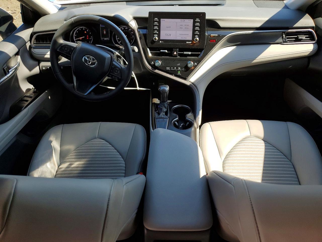2024 TOYOTA CAMRY