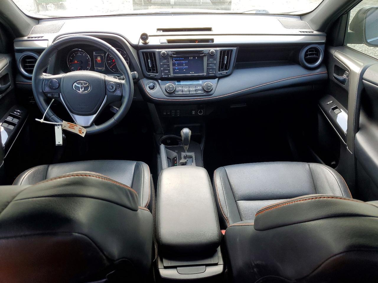 2016 TOYOTA RAV4