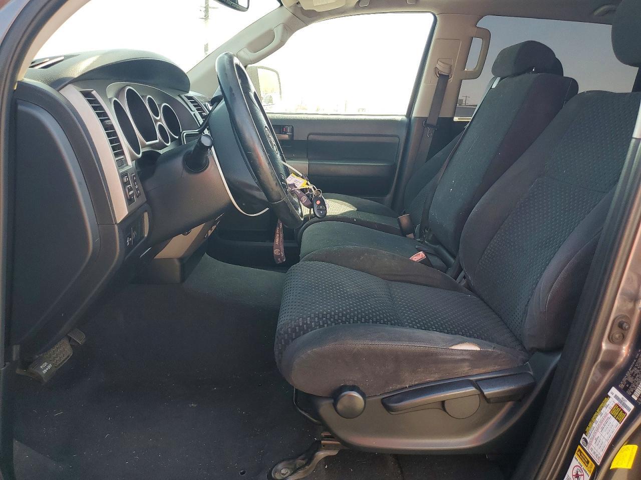 2011 TOYOTA TUNDRA