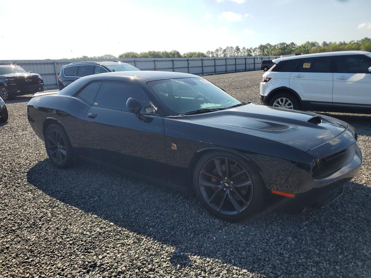 2019 DODGE Challenger