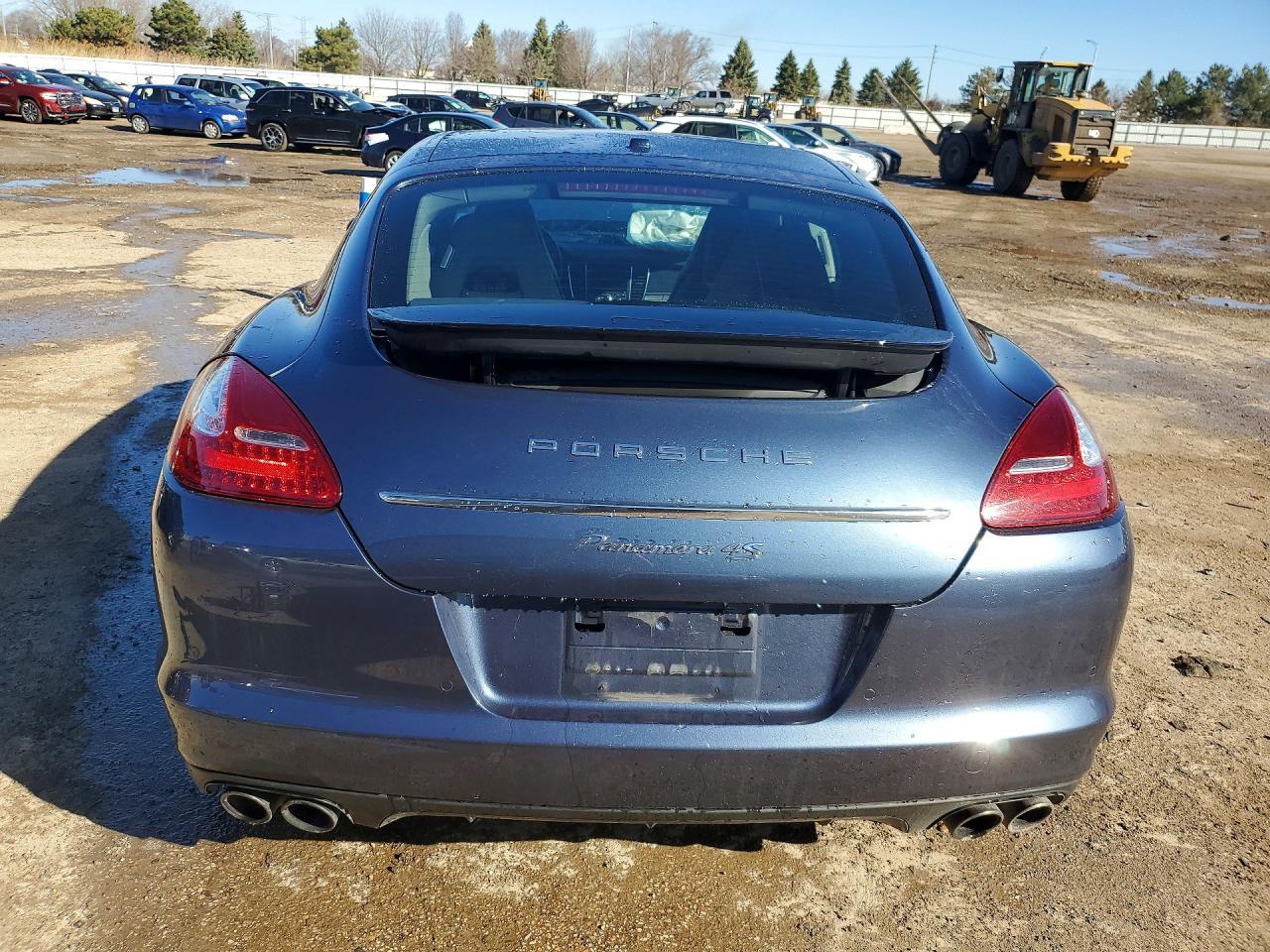 2010 PORSCHE Panamera