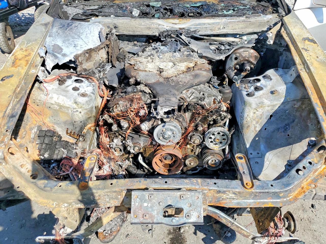 2004 CADILLAC CTS
