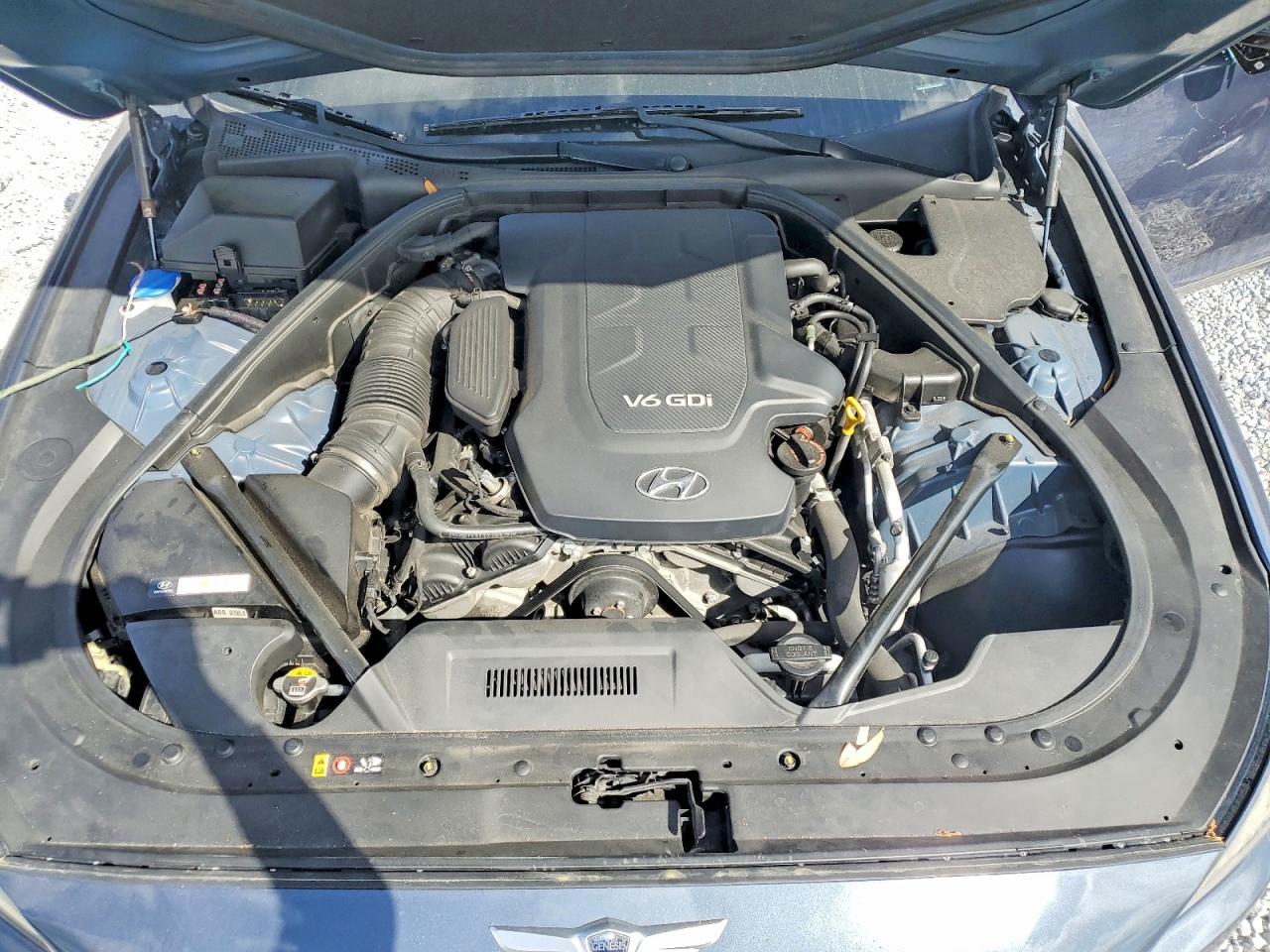 2015 HYUNDAI GENESIS