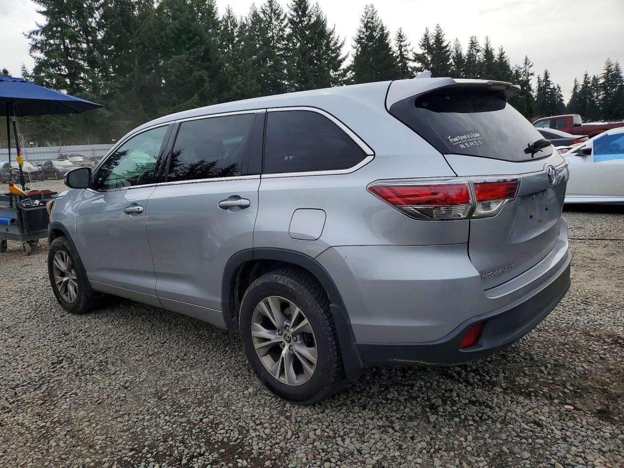 2016 TOYOTA HIGHLANDER