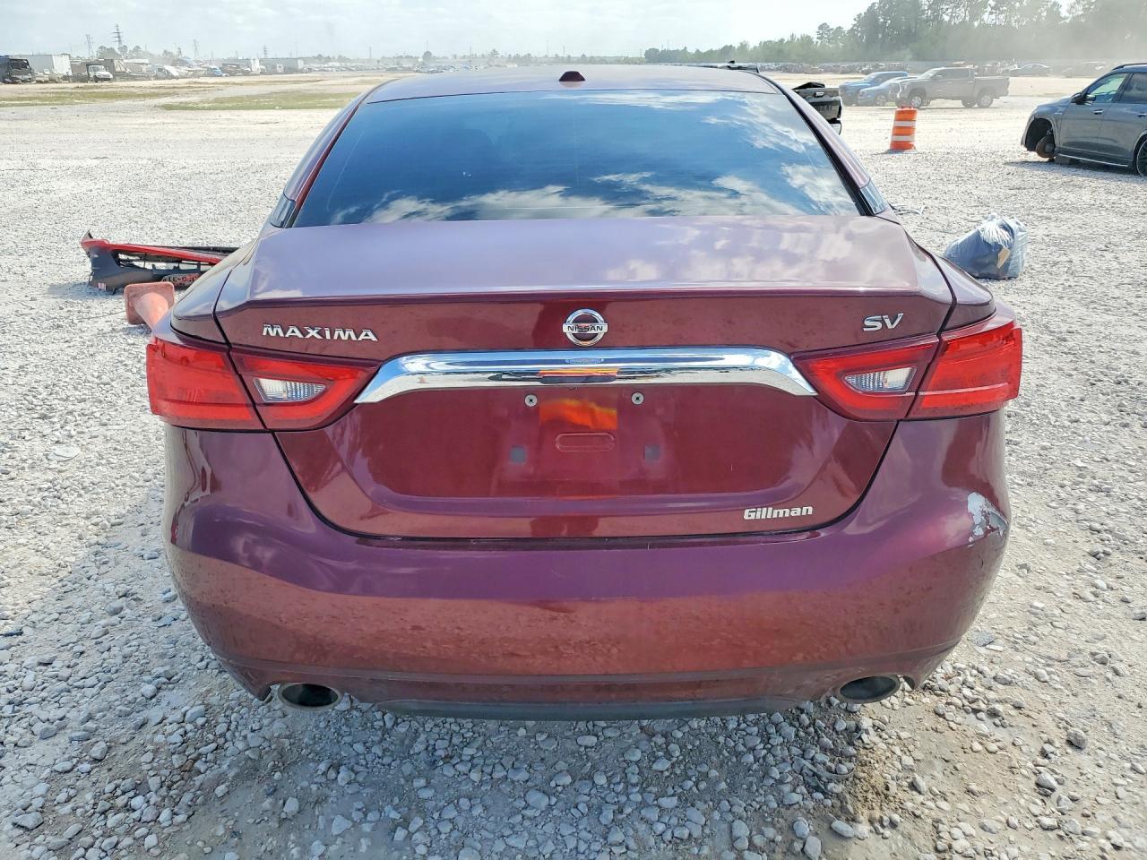2016 NISSAN Maxima
