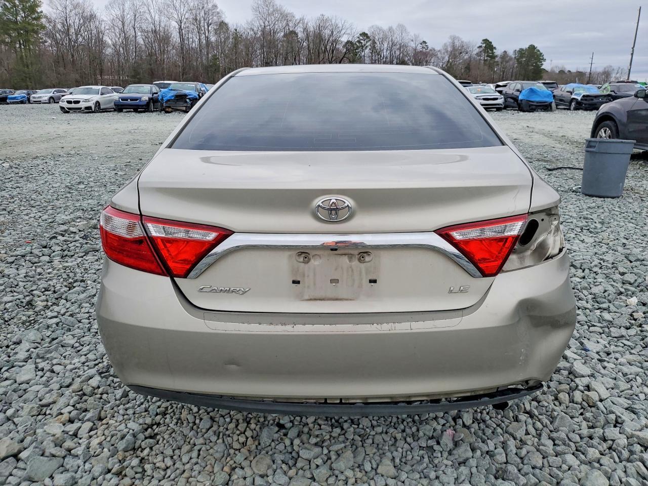 2015 TOYOTA CAMRY