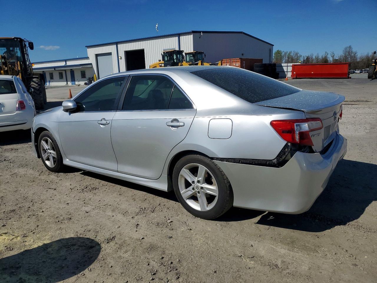 2012 TOYOTA CAMRY