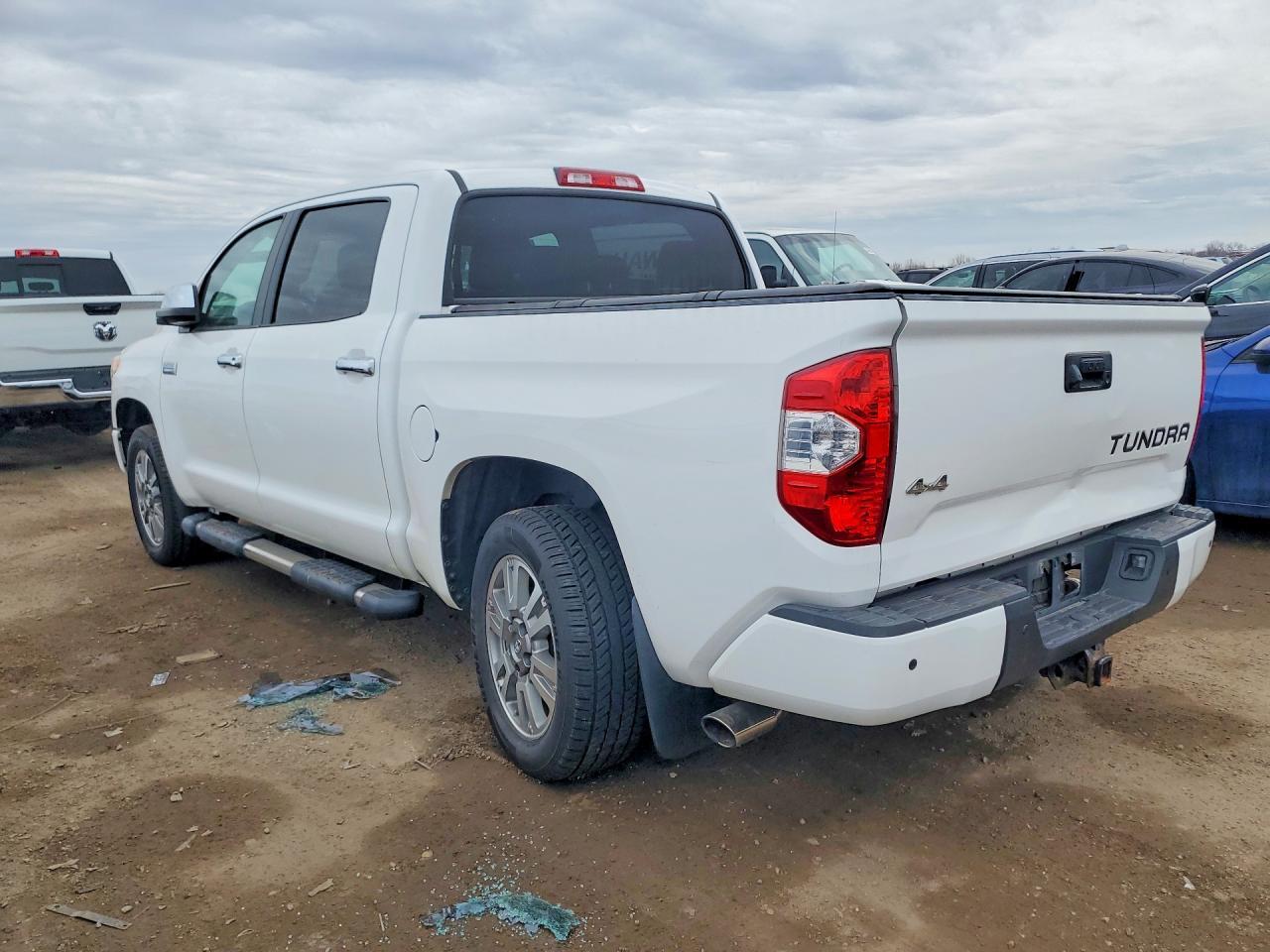2017 TOYOTA TUNDRA