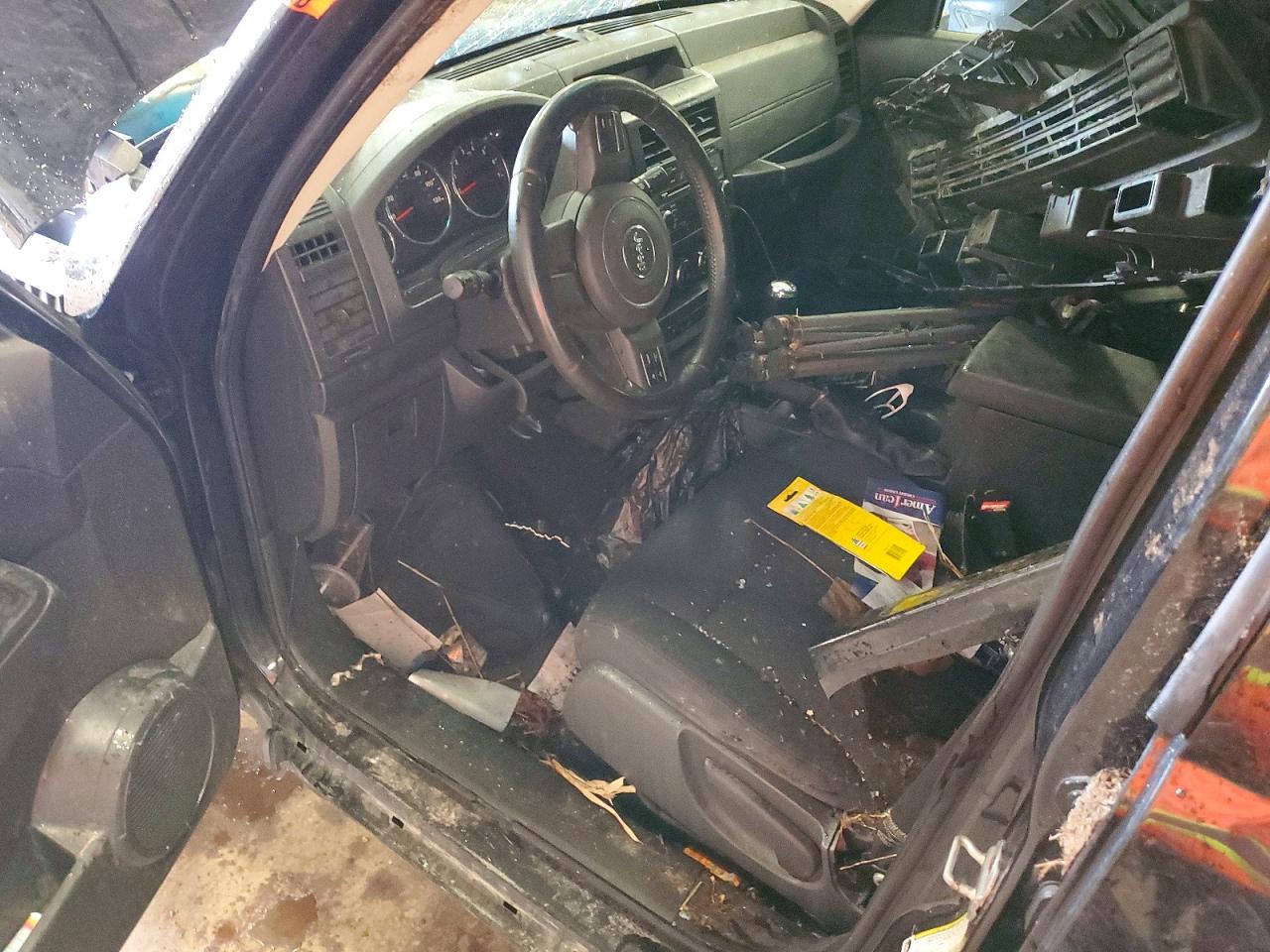 2011 JEEP Liberty