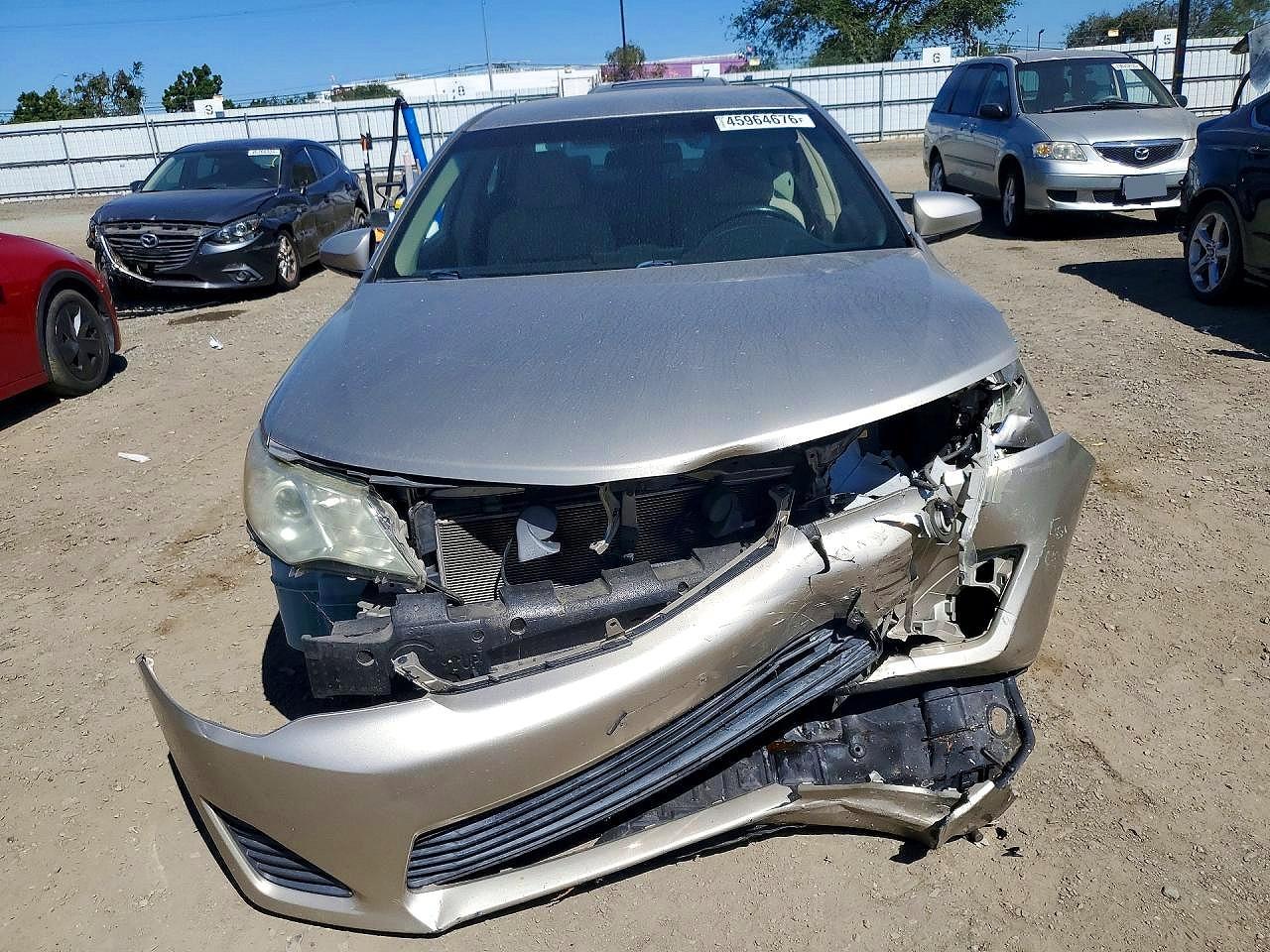 2014 TOYOTA CAMRY