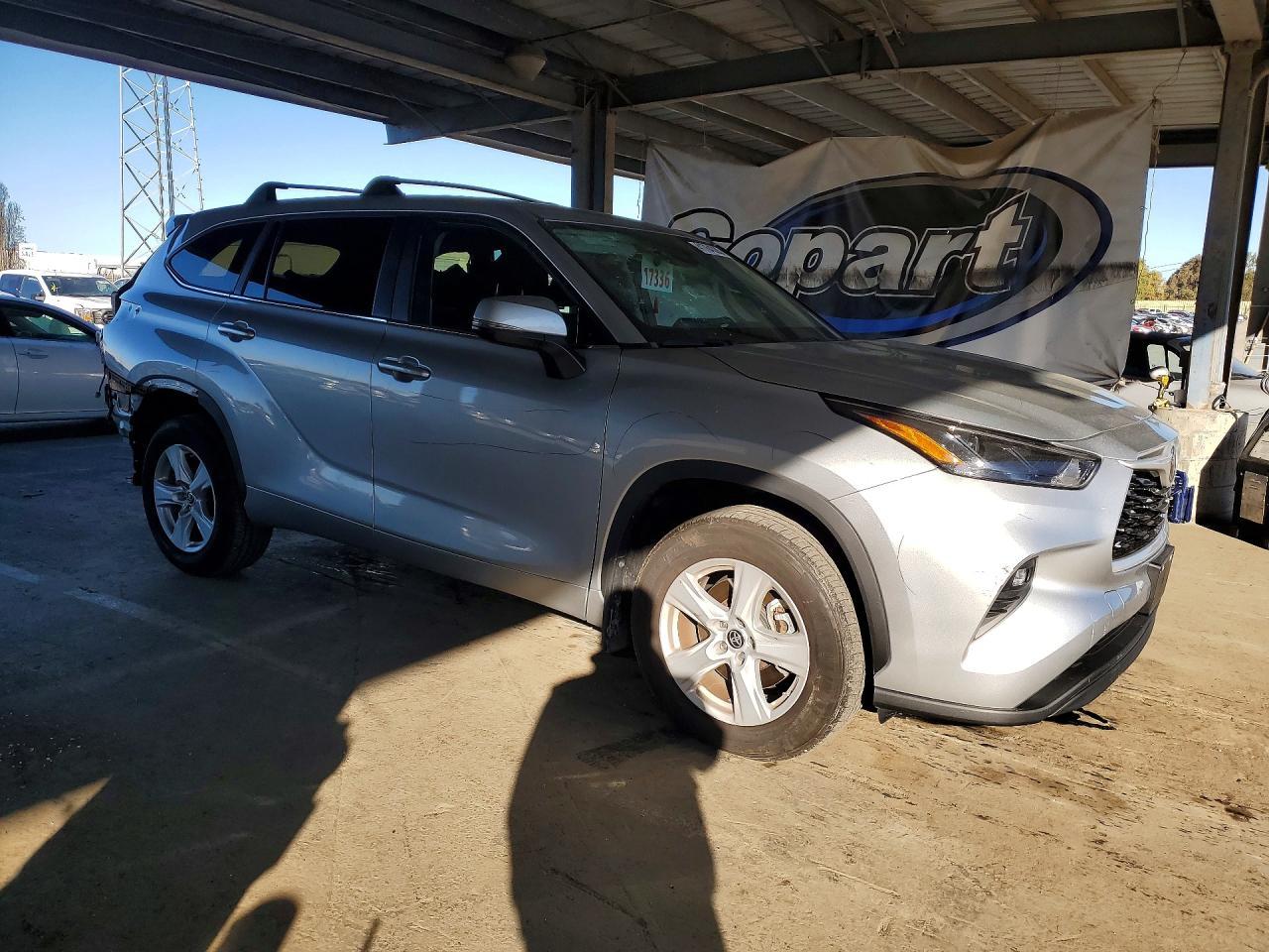 2023 TOYOTA HIGHLANDER