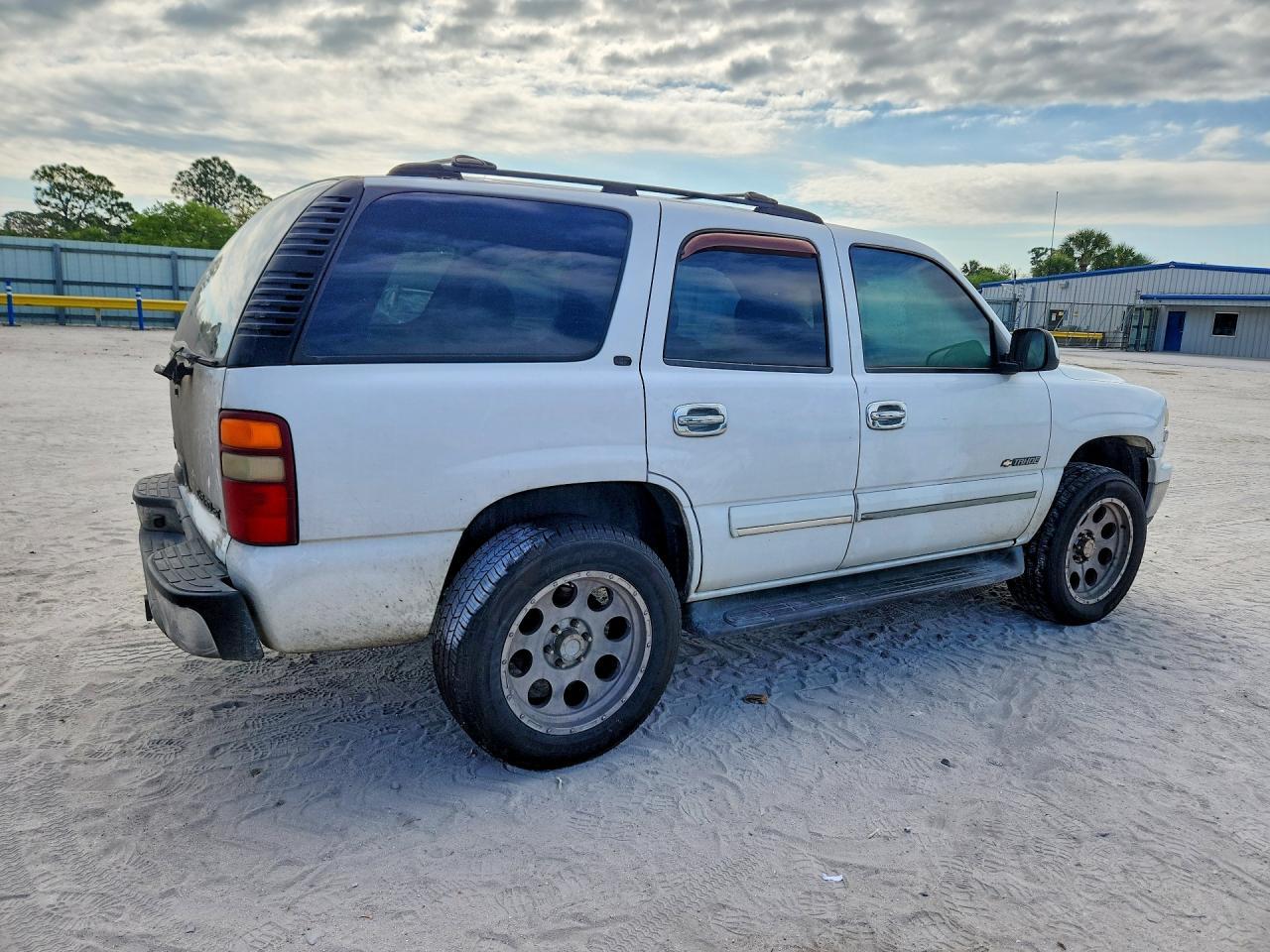2003 CHEVROLET Tahoe