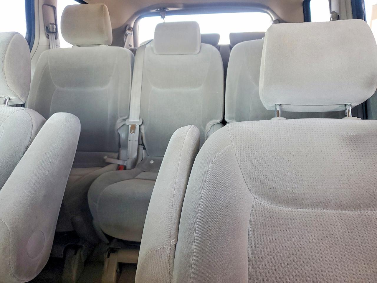 2005 TOYOTA SIENNA