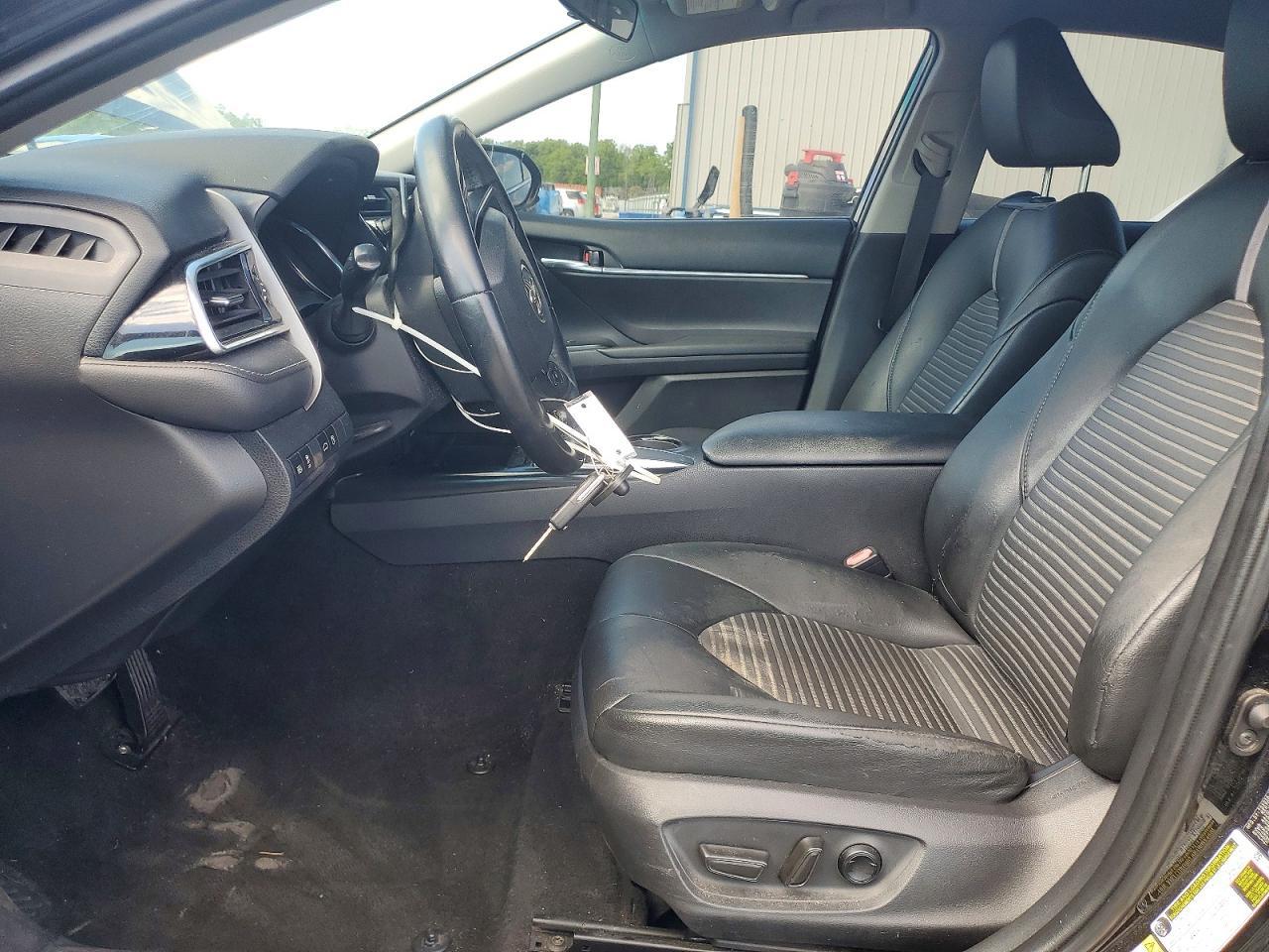2018 TOYOTA CAMRY