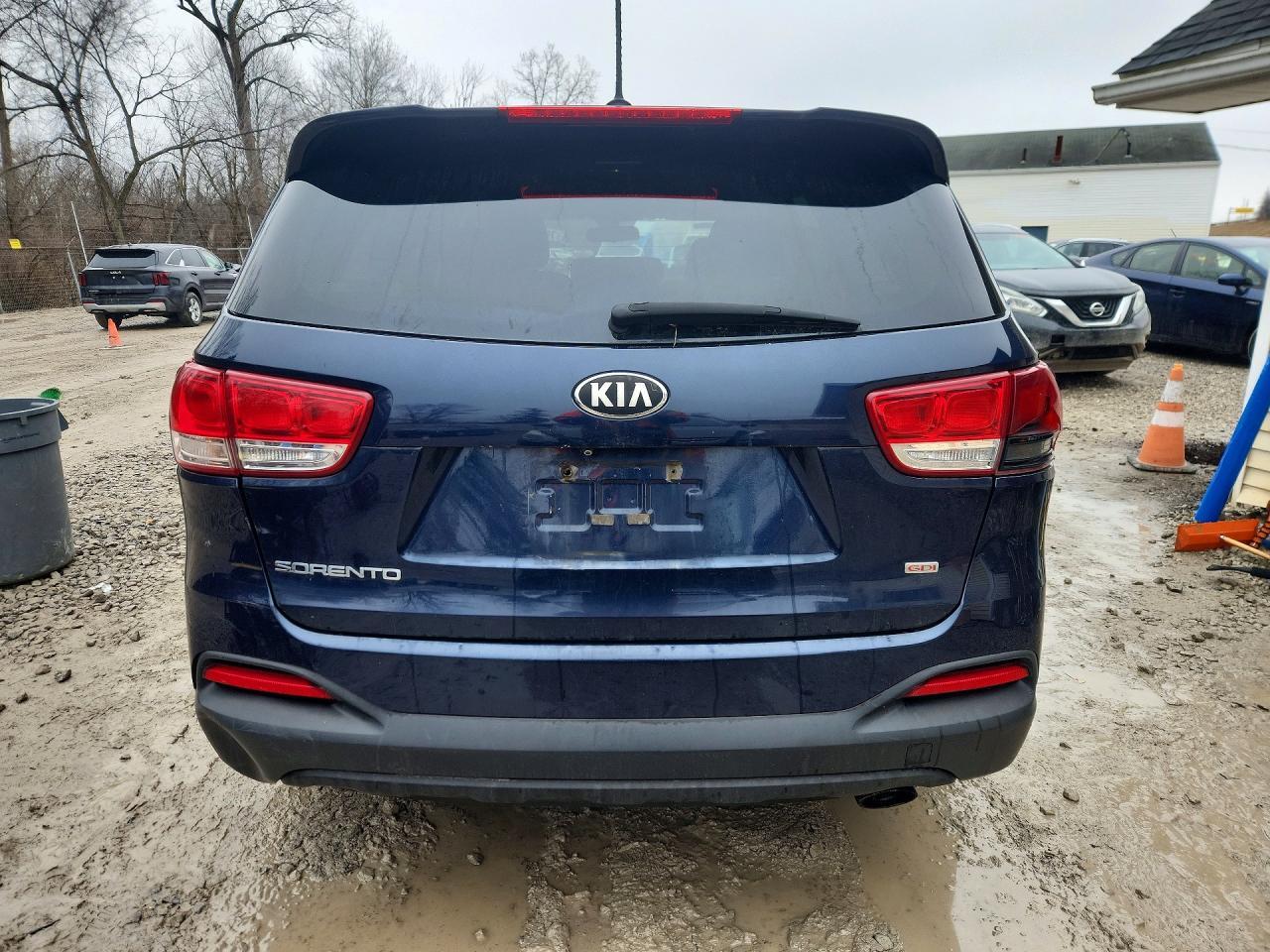 2016 KIA SORENTO
