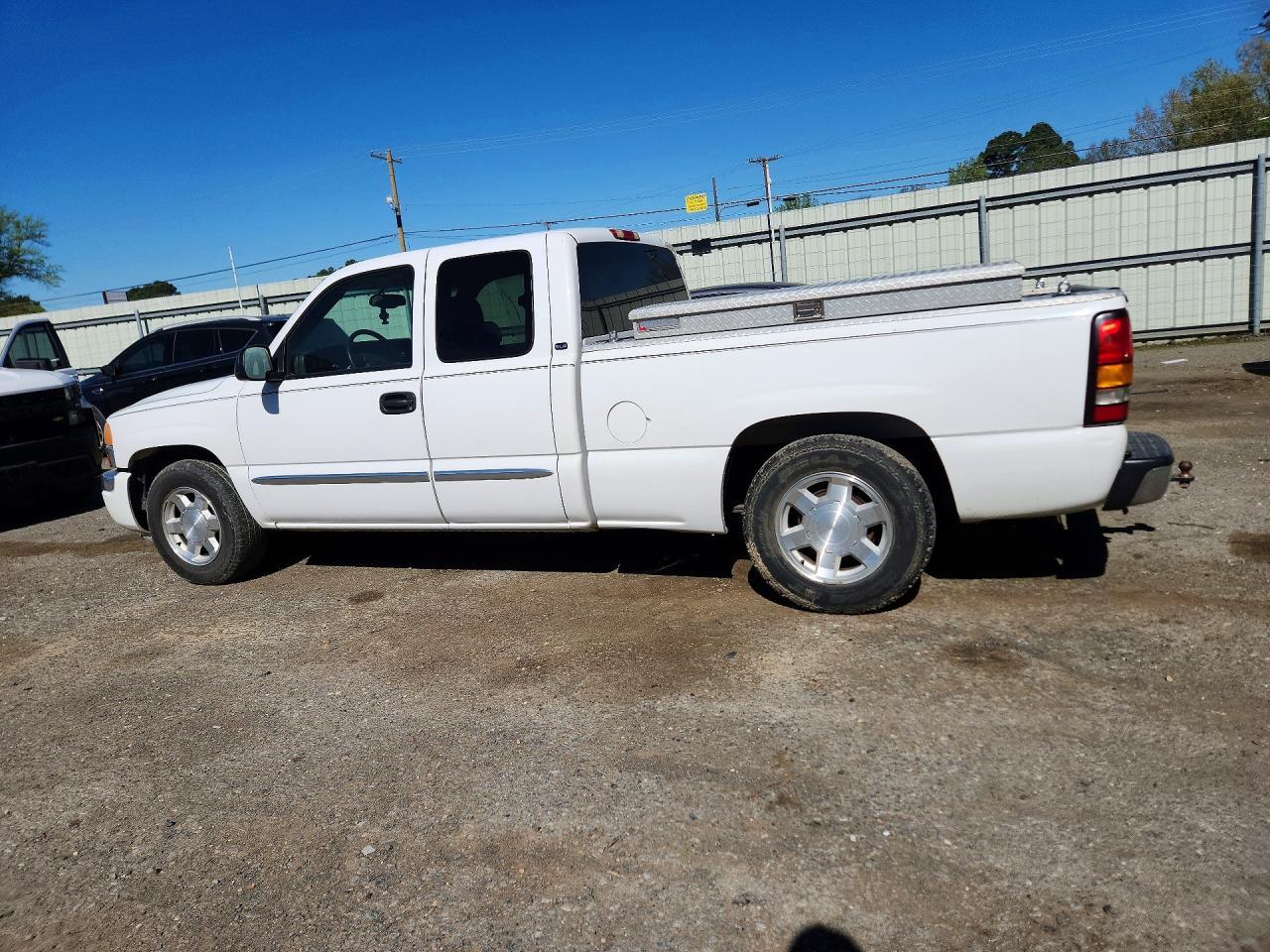 2005 GMC Sierra