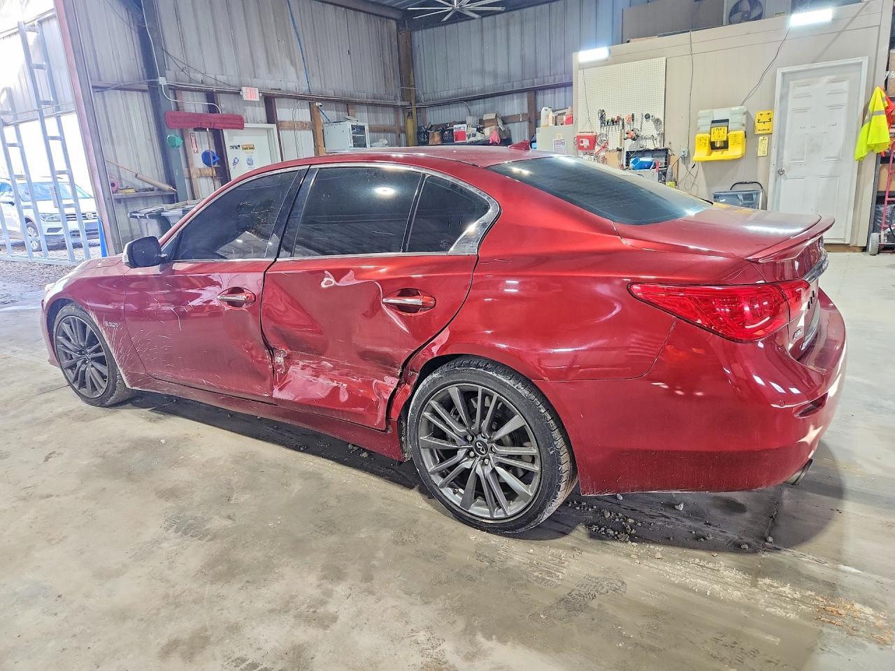 2016 INFINITI Q50