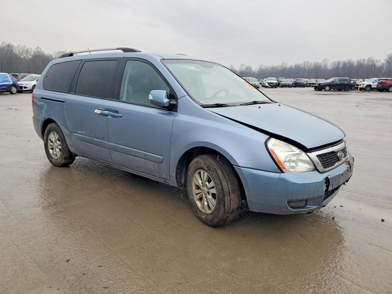 2011 KIA SEDONA