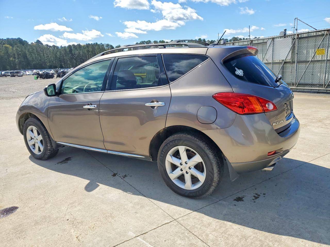 2010 NISSAN MURANO