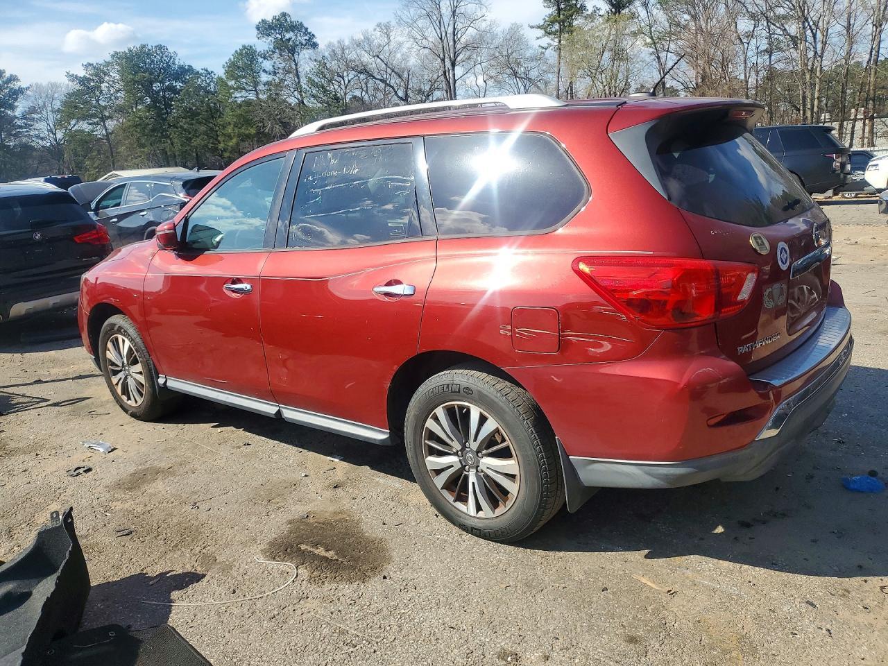 2017 NISSAN PATHFINDER