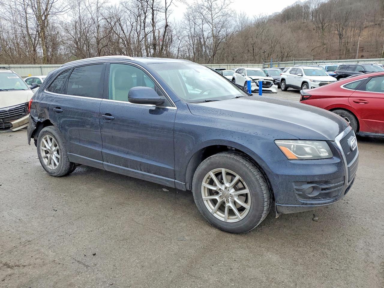 2011 AUDI Q5
