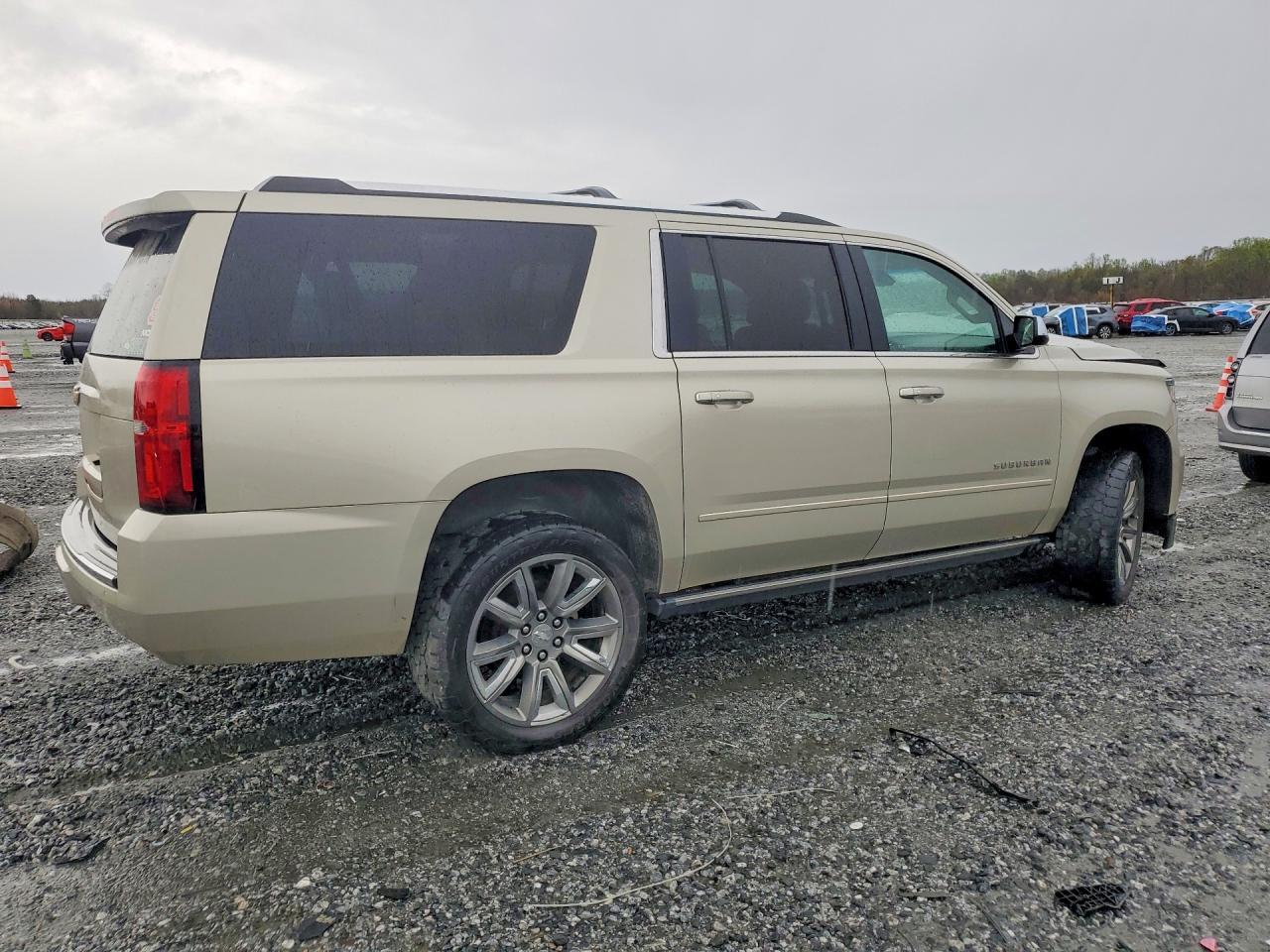 2017 CHEVROLET Suburban