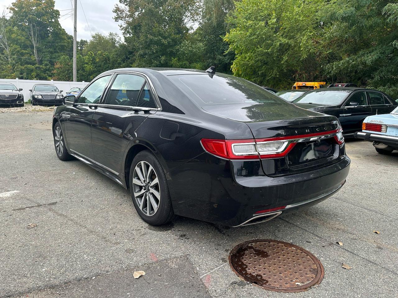 2018 LINCOLN Continental