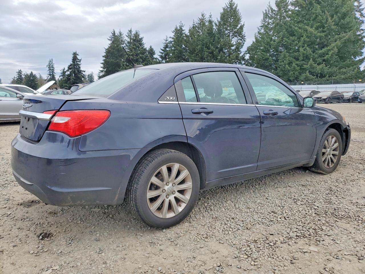 2011 CHRYSLER 200