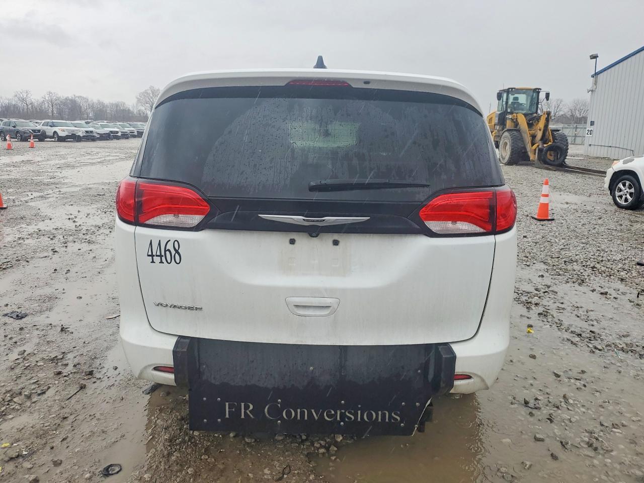 2022 CHRYSLER Voyager
