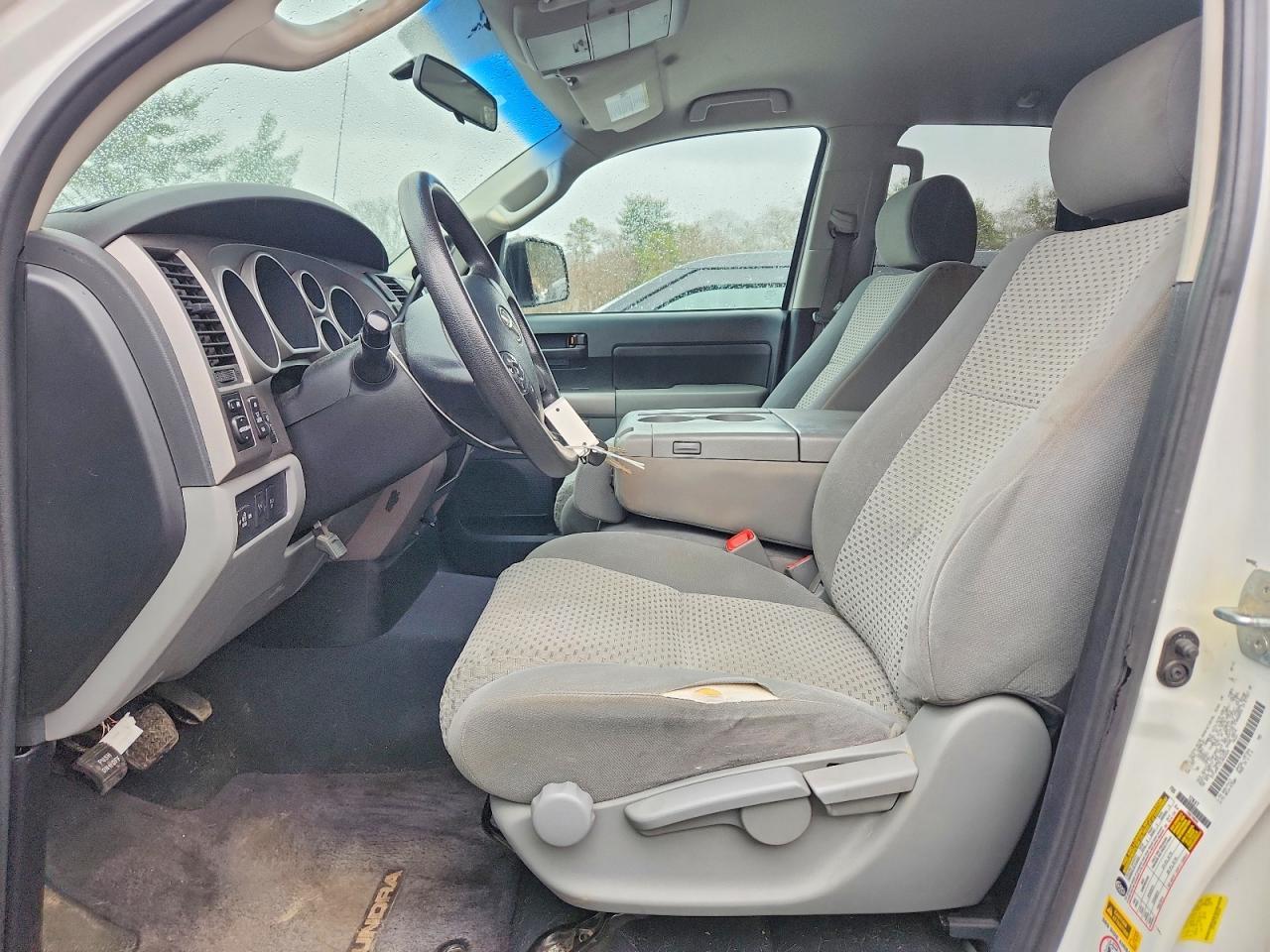 2012 TOYOTA TUNDRA