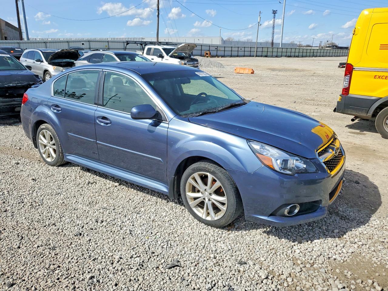 2013 SUBARU Legacy