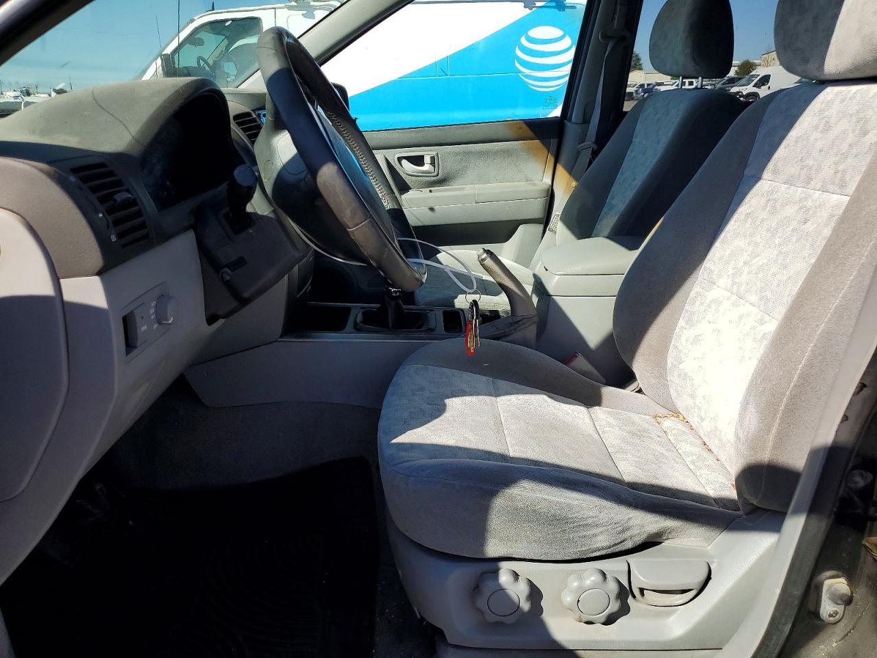 2005 KIA SORENTO