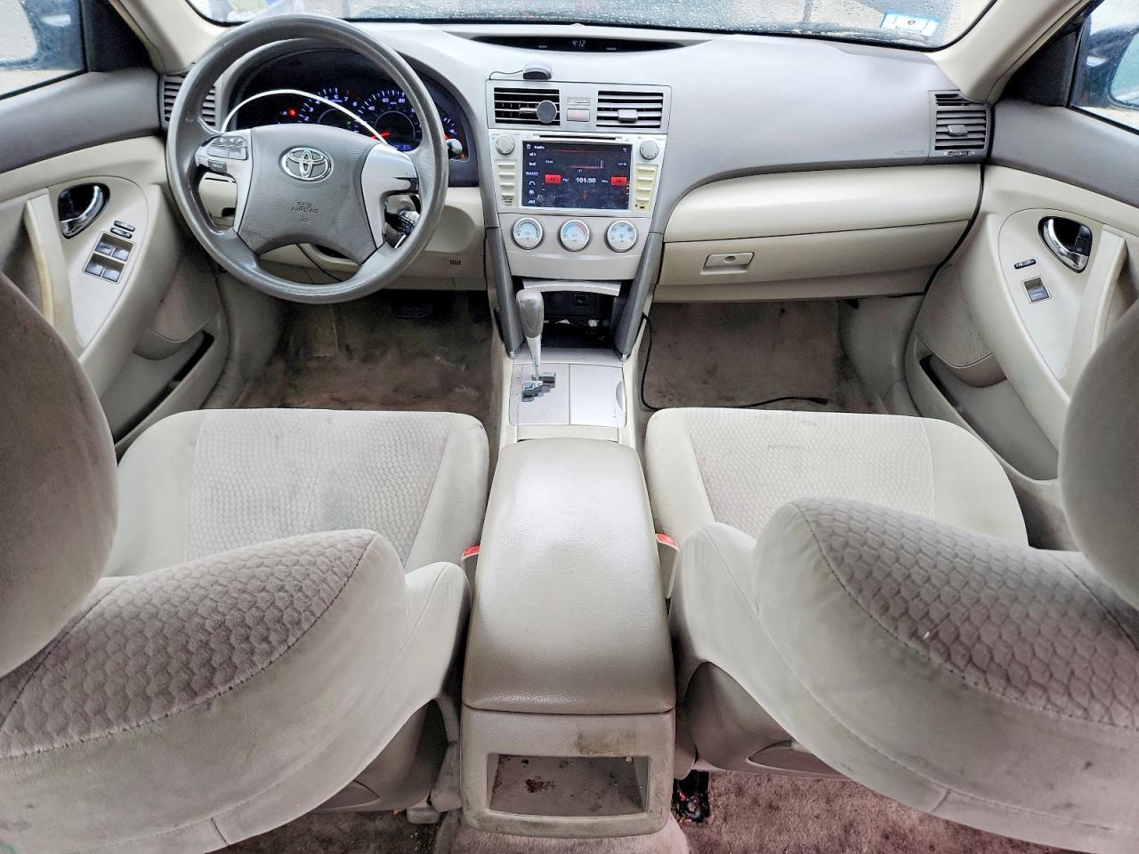 2010 TOYOTA CAMRY