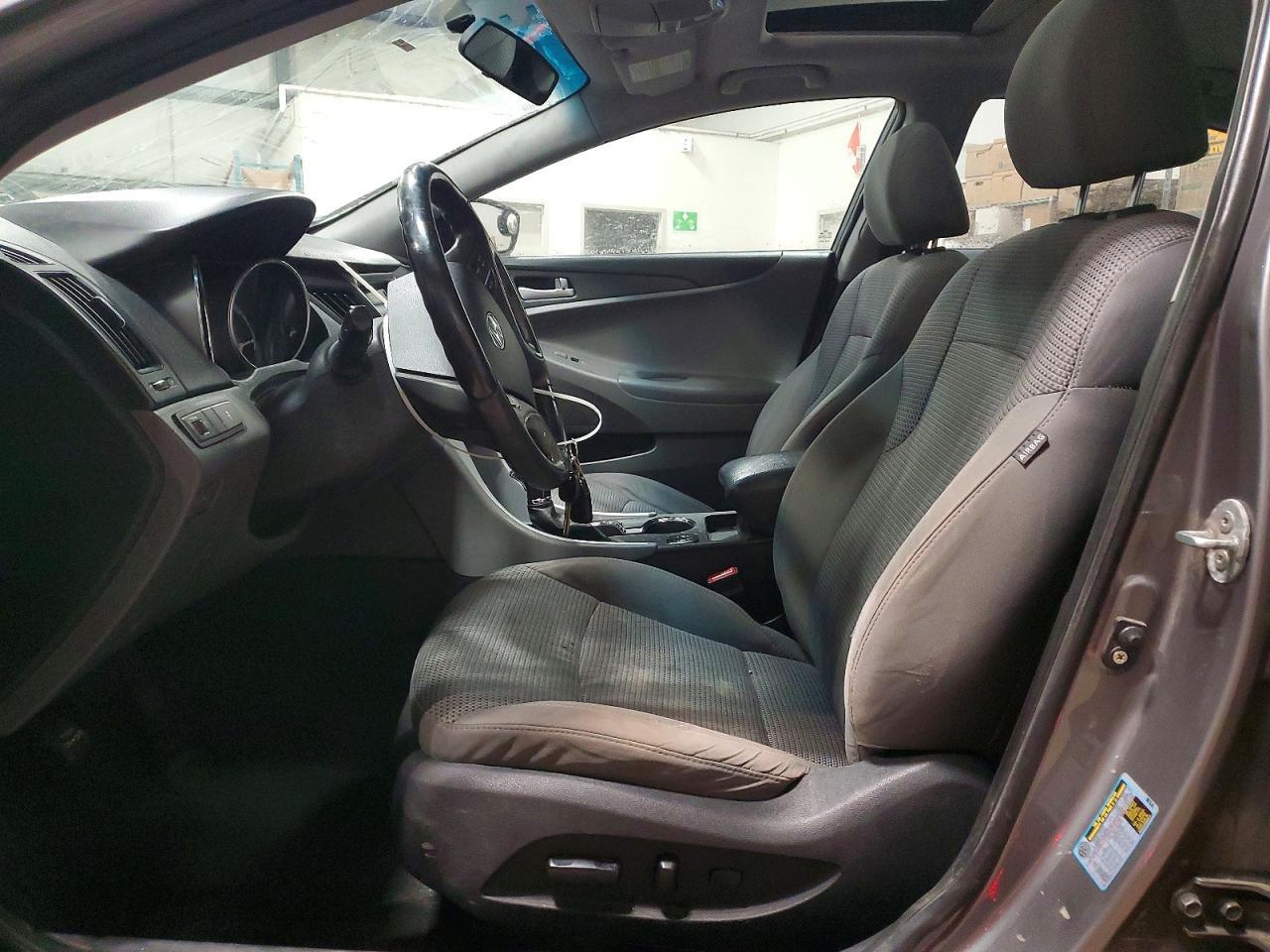 2011 HYUNDAI SONATA