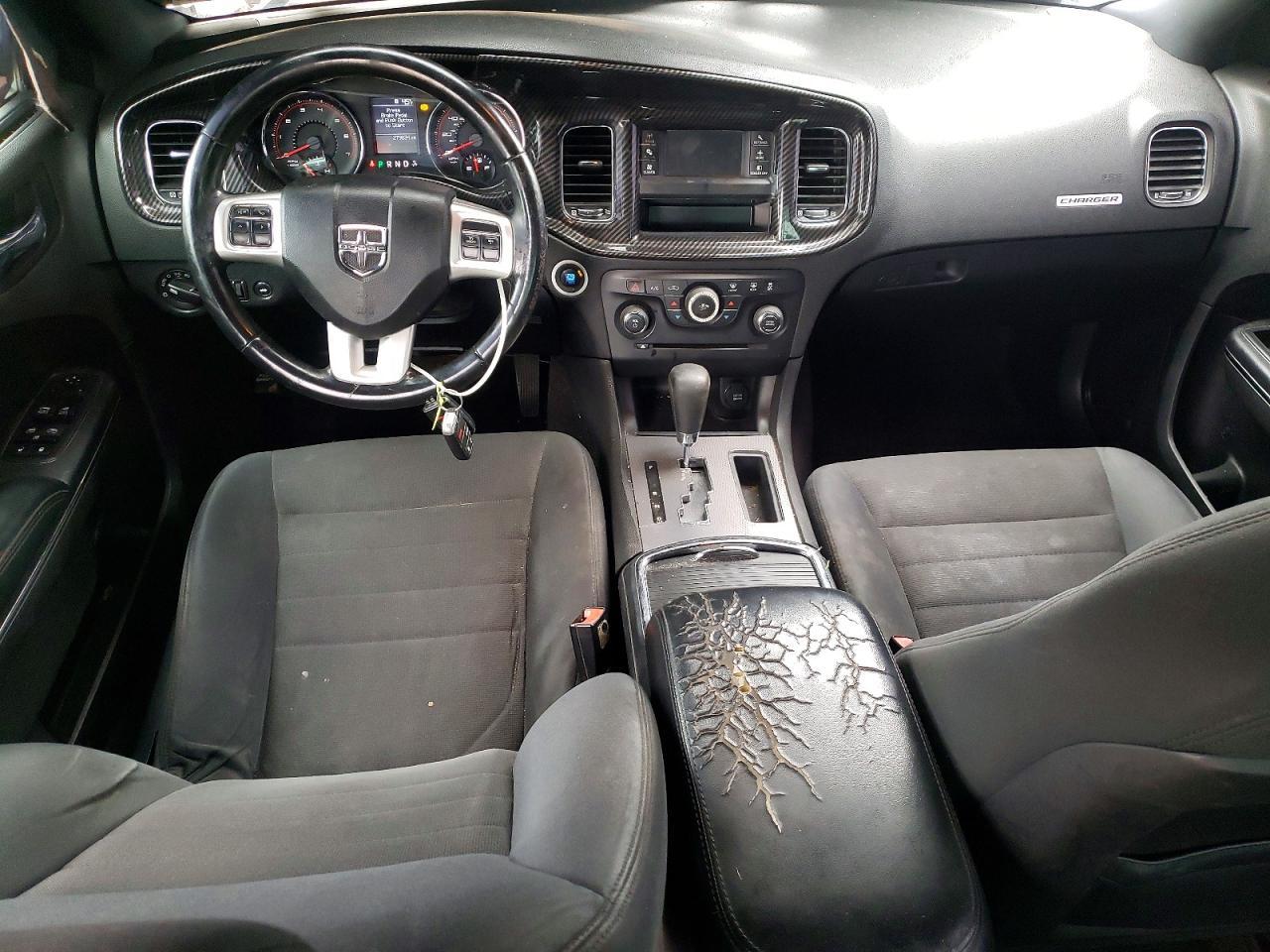 2011 DODGE CHARGER