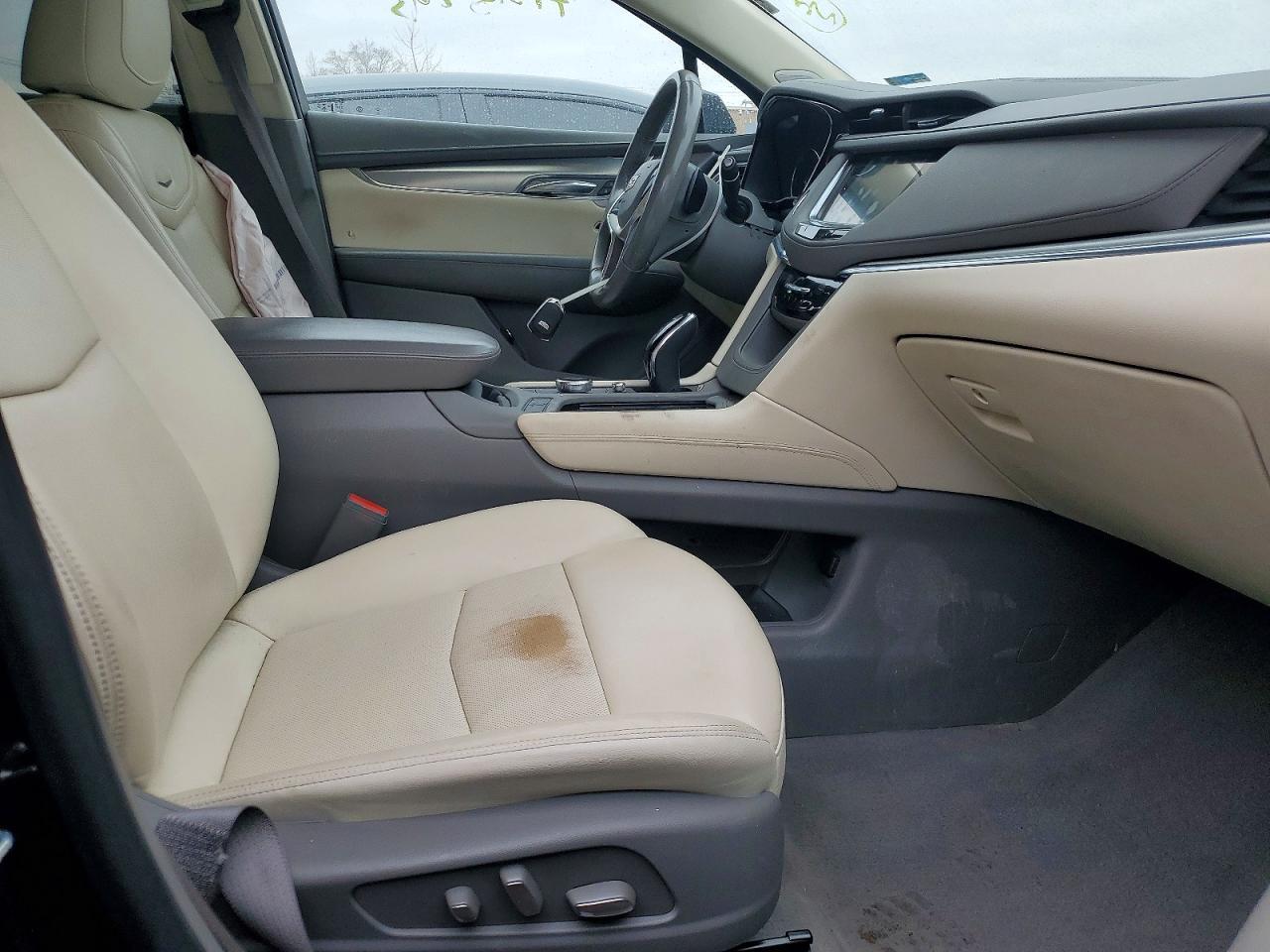 2020 CADILLAC XT5