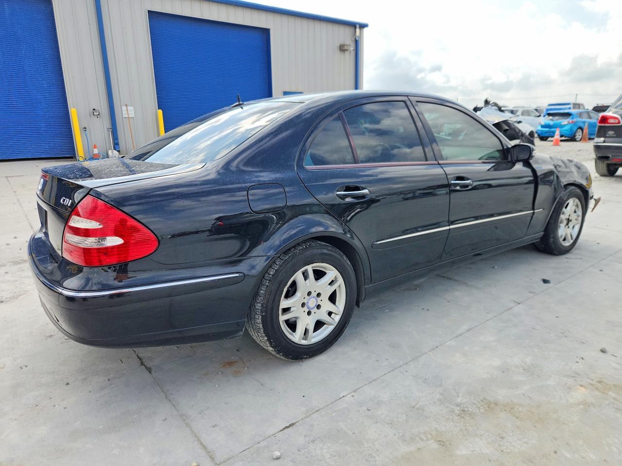2005 MERCEDES-BENZ E-Class