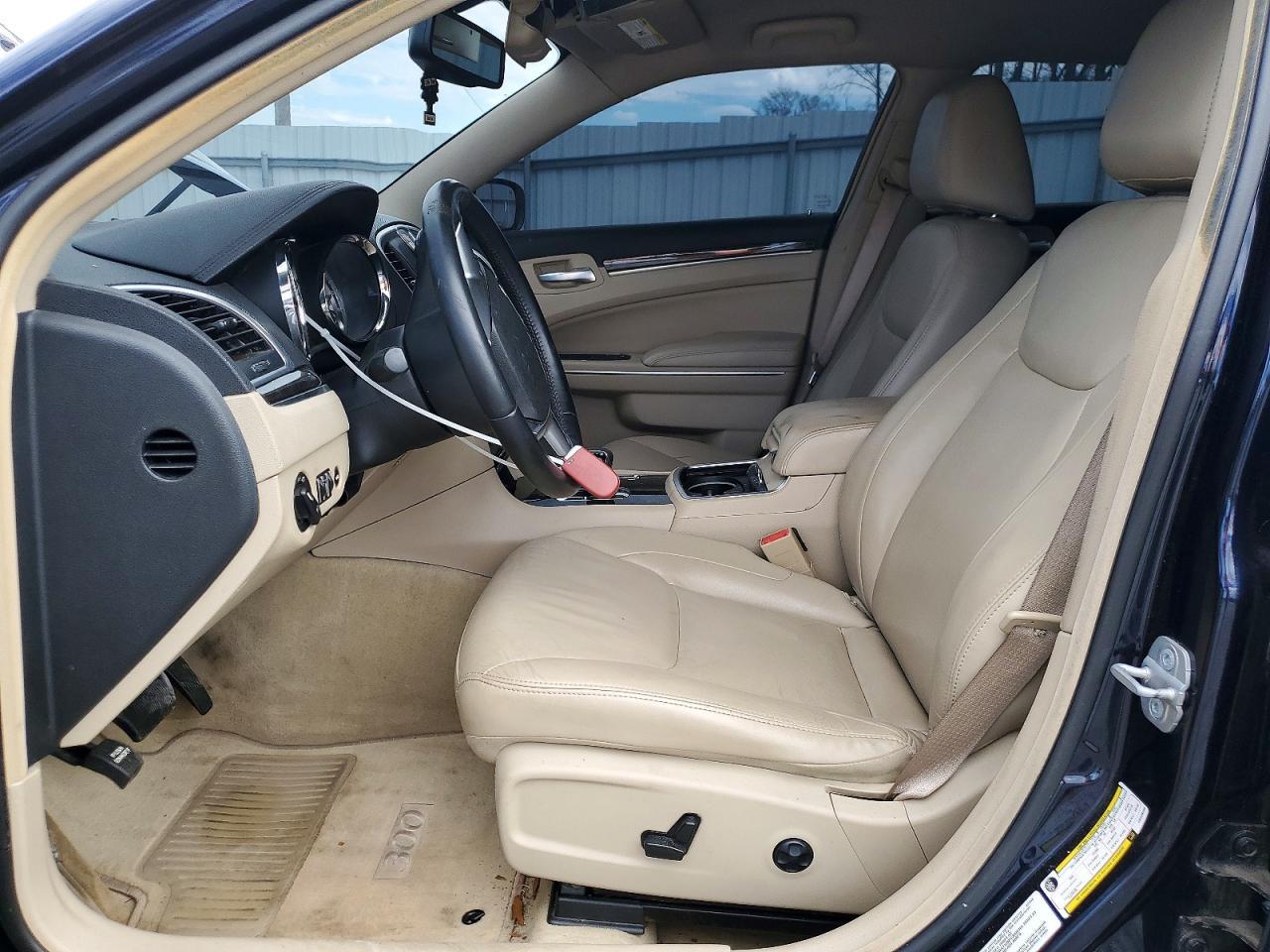 2012 CHRYSLER 300