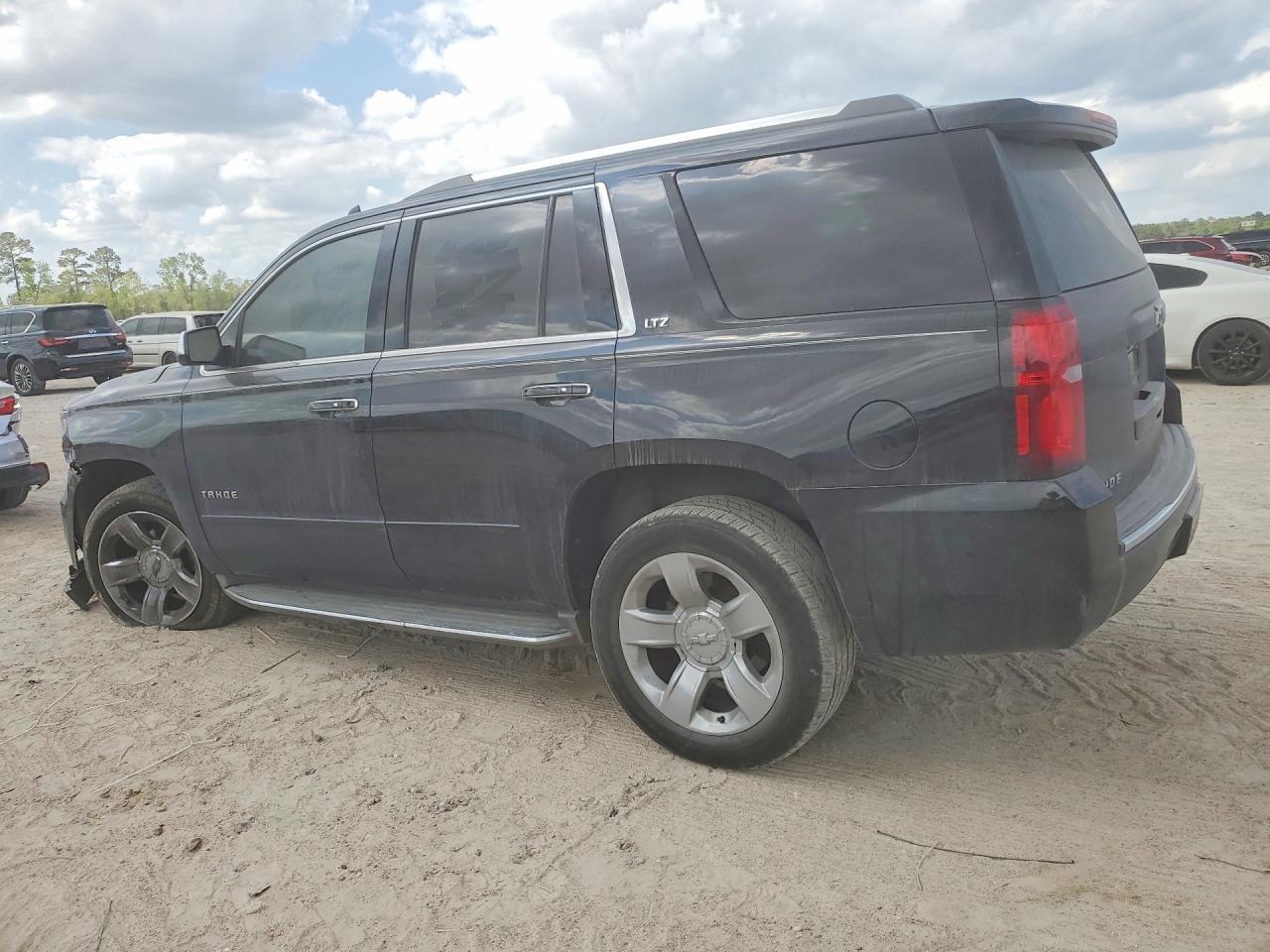 2016 CHEVROLET Tahoe