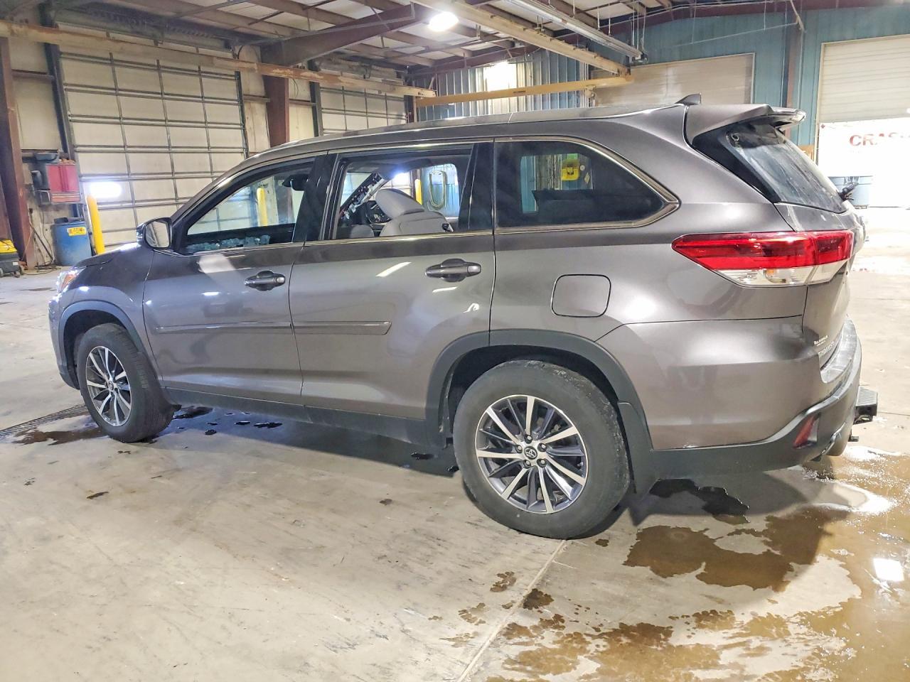 2019 TOYOTA HIGHLANDER