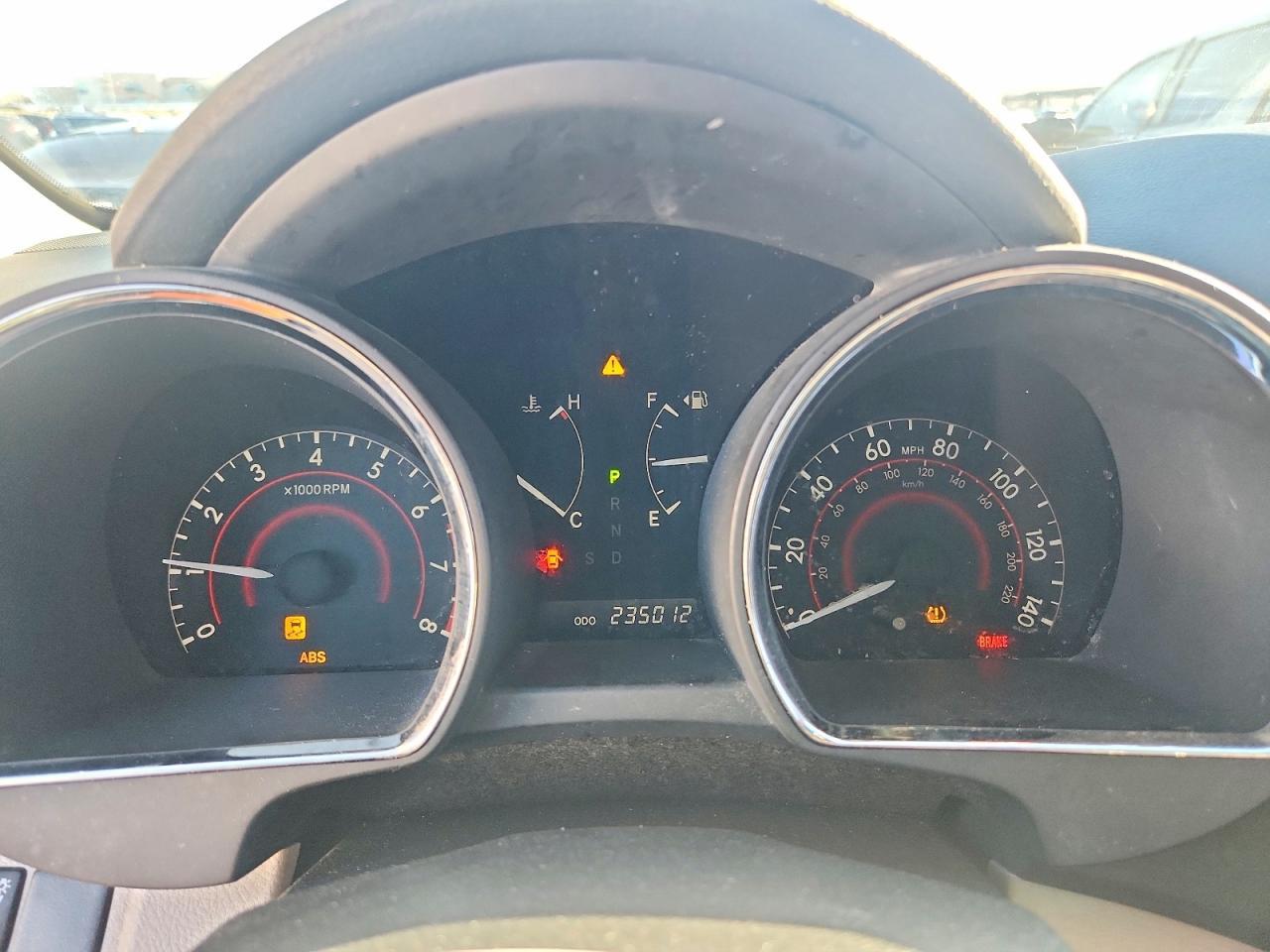 2011 TOYOTA HIGHLANDER