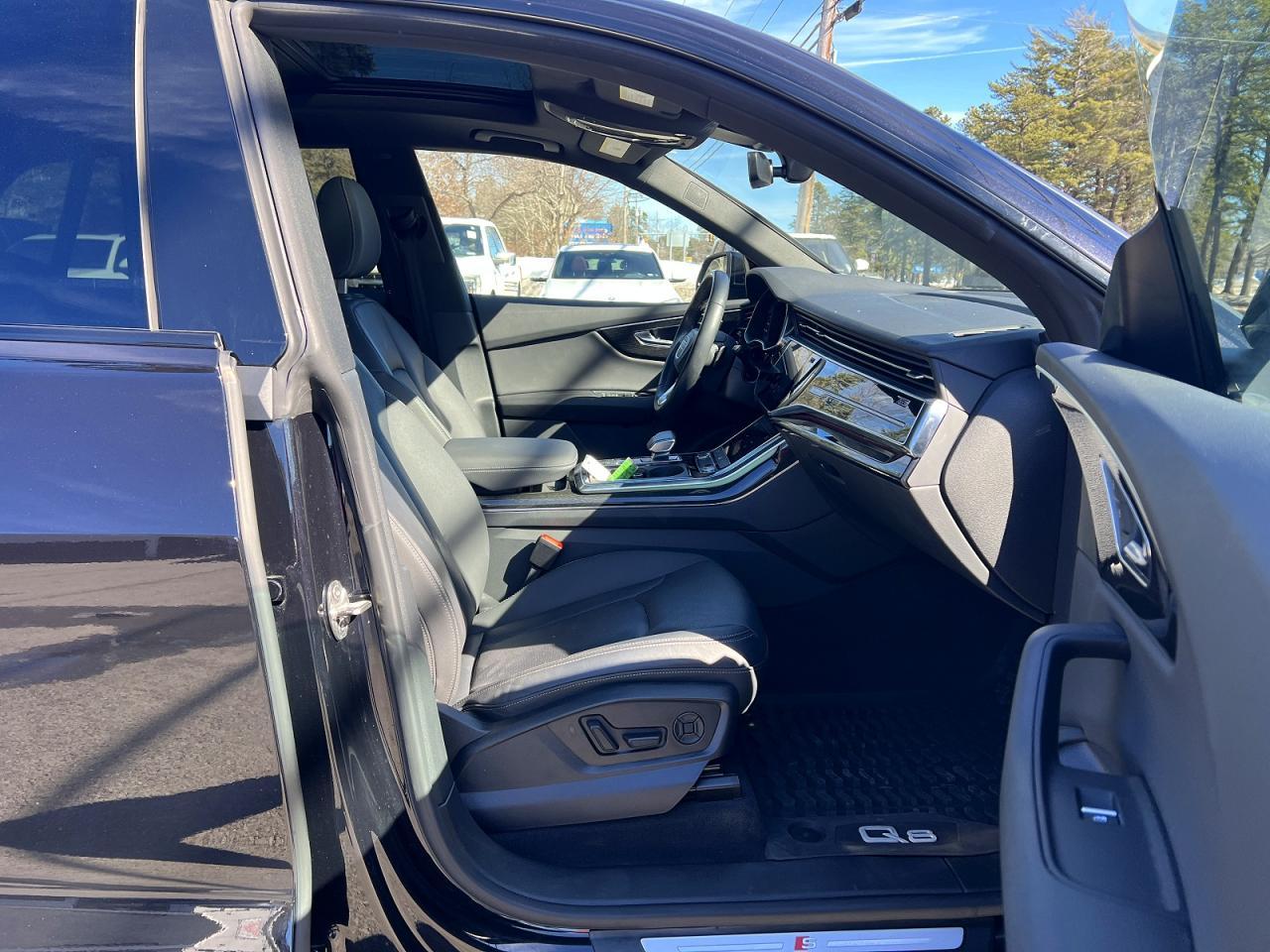 2021 AUDI Q8