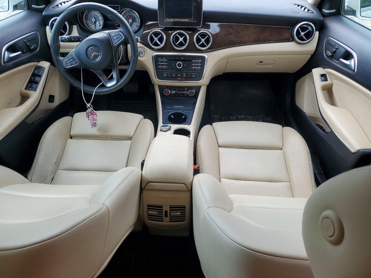 2017 MERCEDES-BENZ GLA-Class