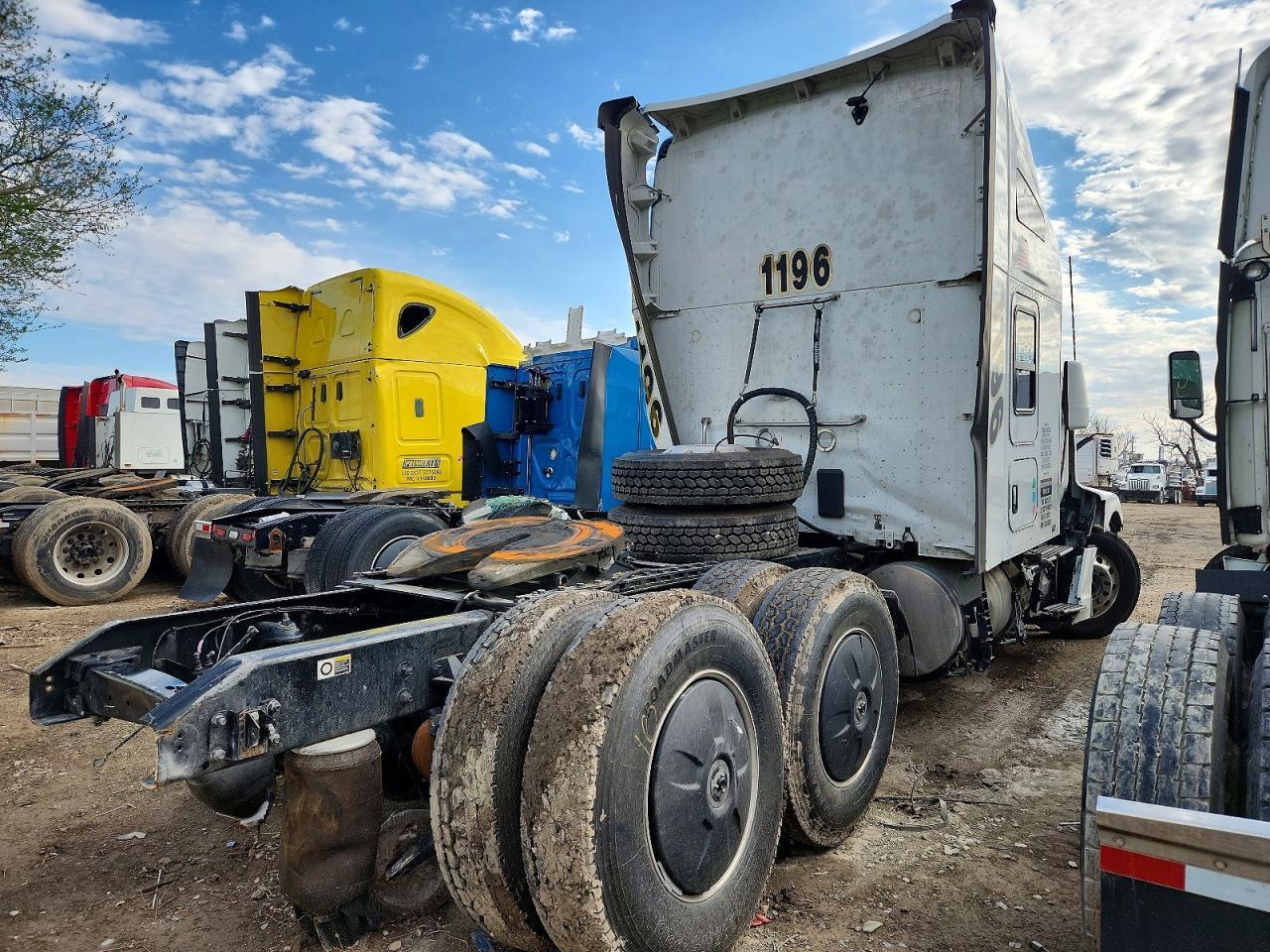 2024 KENWORTH T680