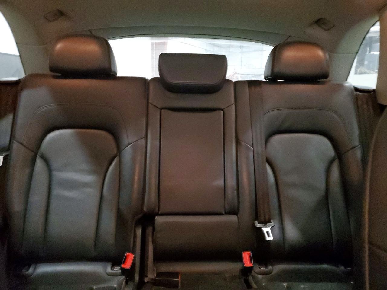 2011 AUDI Q5