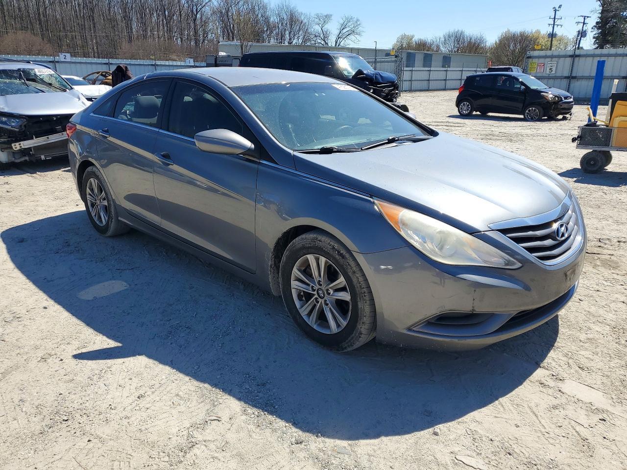 2012 HYUNDAI SONATA