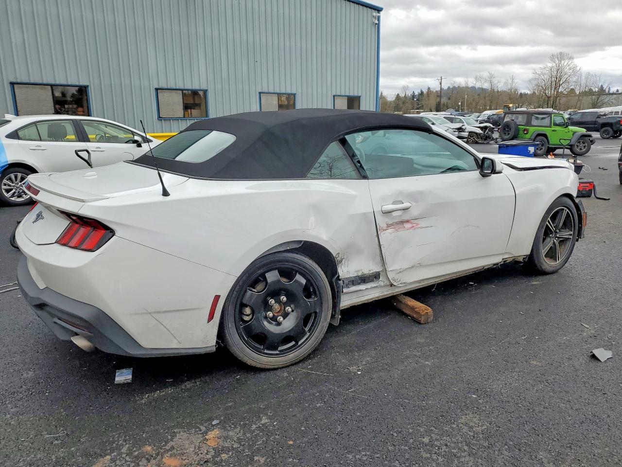 2024 FORD MUSTANG